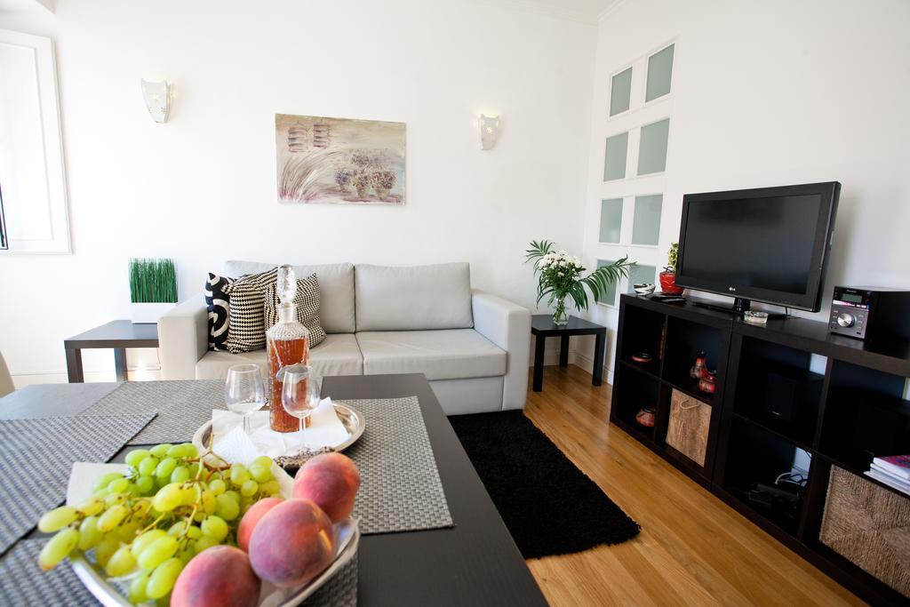 Downtown Apartments Bica Lisbon Exterior photo