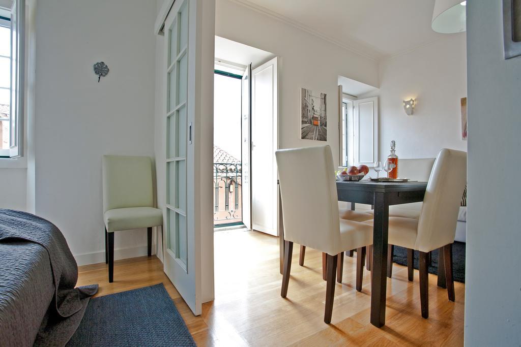 Downtown Apartments Bica Lisbon Exterior photo